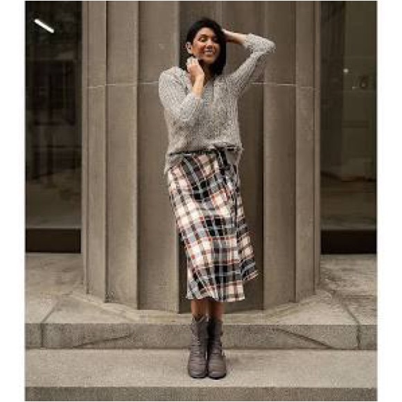 Miz Mooz Grey Leather Buckled Mid Pasha Boots Women's 41 NWOT - Picture 3 of 12